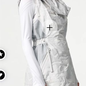 Blanc noir vest with the hoodie.New